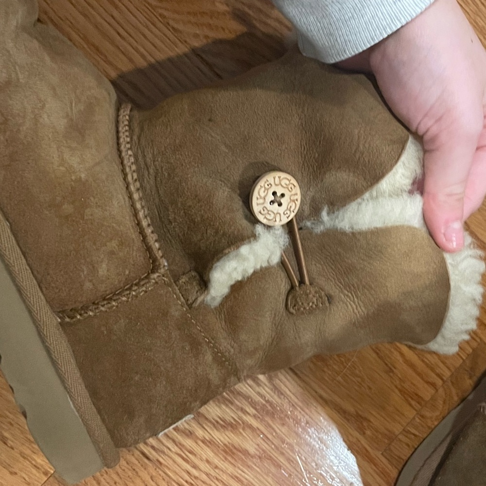 Bailey Button II - Picture 4 of 5